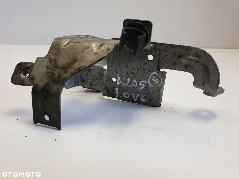 Mercedes W205 3.0 V6 UCHWYT MOCOWANIE A2761596041 - 1