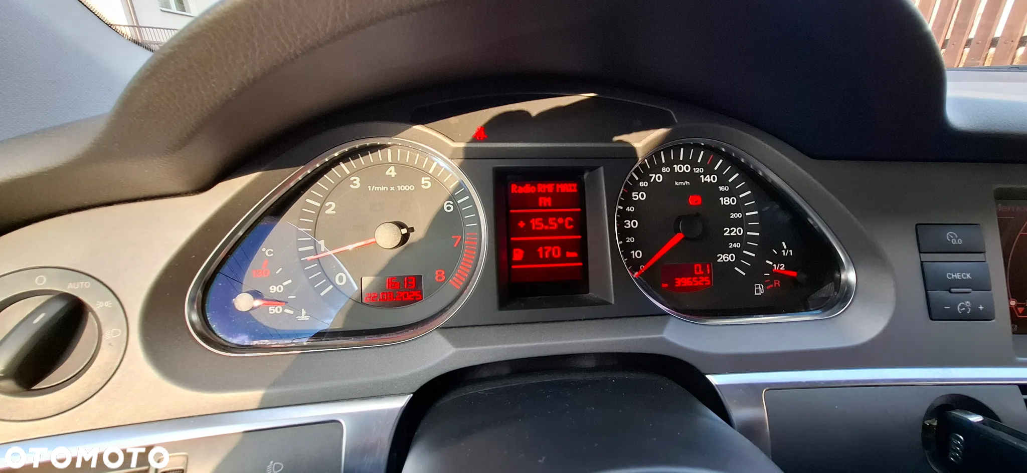 Audi A6 2.4 - 6