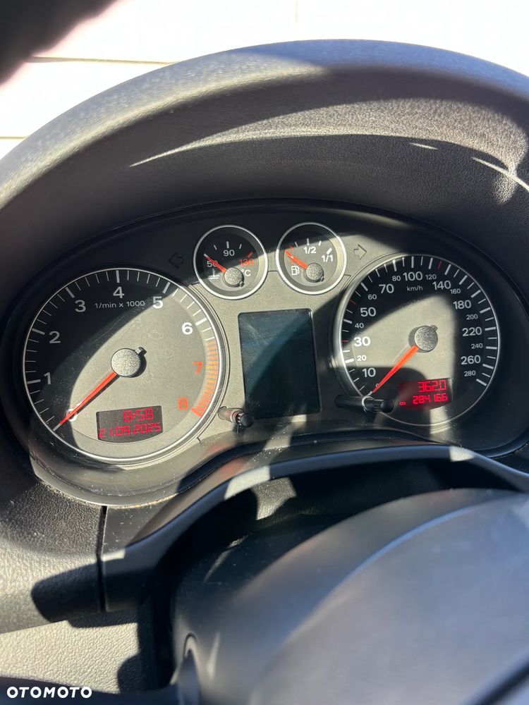 Audi A3 2.0T FSI Quattro Ambition - 27
