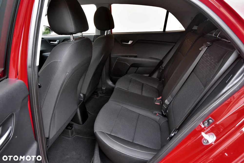 Kia Rio 1.0 T-GDI 100 Dream-Team Edition - 22