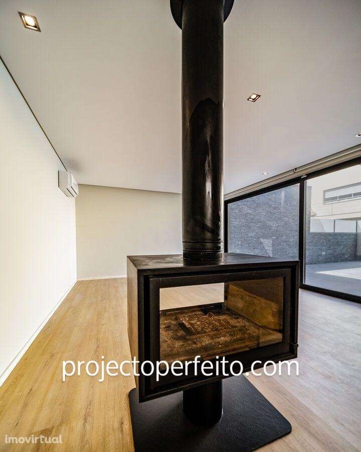 Moradia Isolada T3+1 Venda em Canidelo,Vila Nova de Gaia - Grande imagem: 3/16