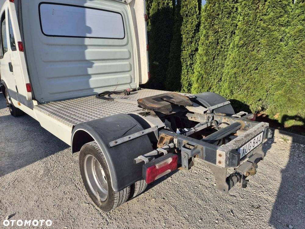 Zabudowa Spojer doka + siodło ciągnik siodłowy Iveco - 3