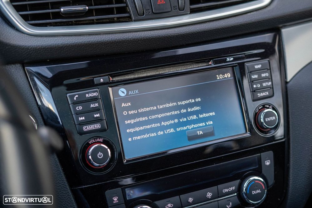 Nissan Qashqai 1.2 DIG-T N-Connecta 18 - 28