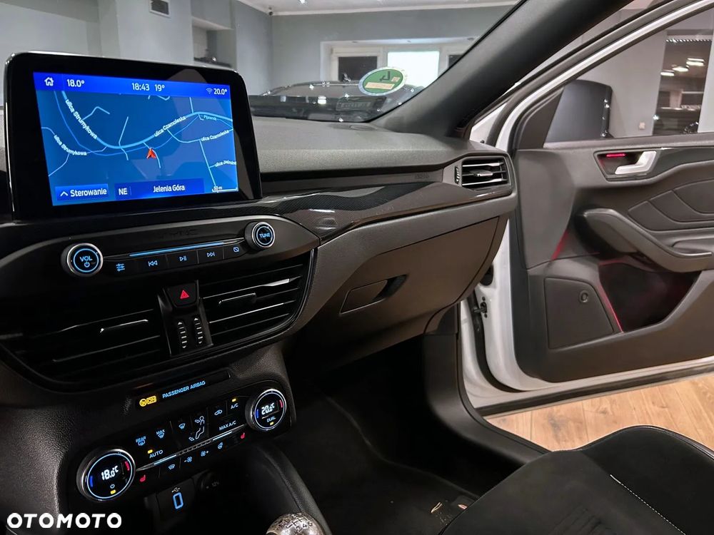 Ford Focus 2.3 EcoBoost ST Edition - 41