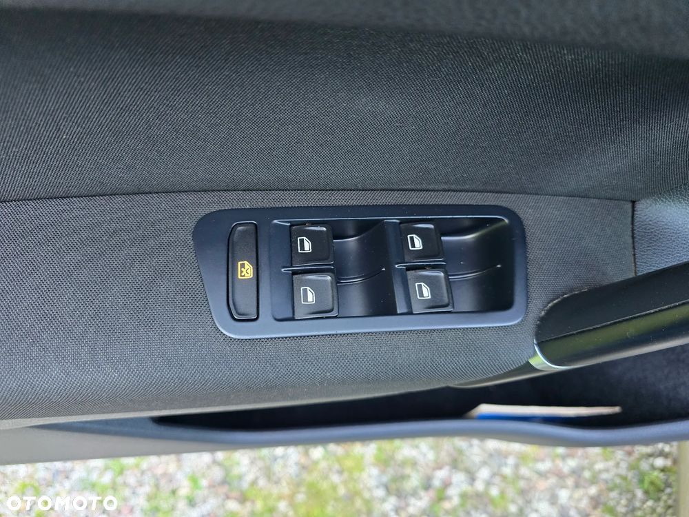Volkswagen Golf Sportsvan 1.4 TSI (BlueMotion Technology) DSG Comfortline - 32