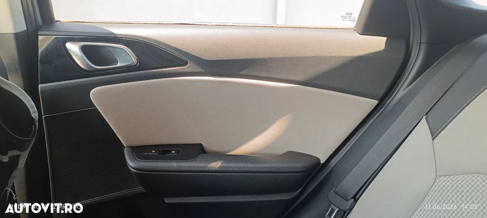 Kia Ceed 1.4 T-GDI 7DCT Star - 9