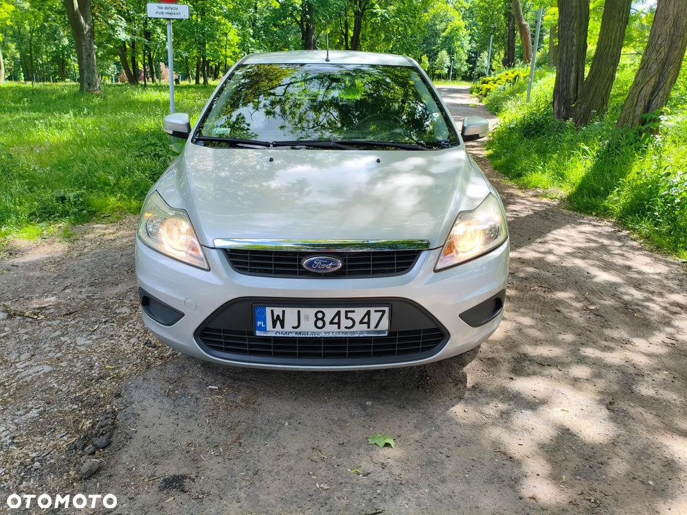 Ford Focus 1.6 Trend - 10