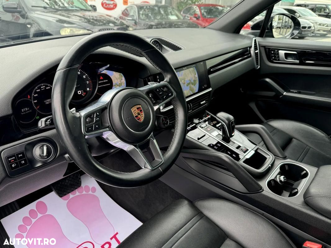 Porsche Cayenne - 5