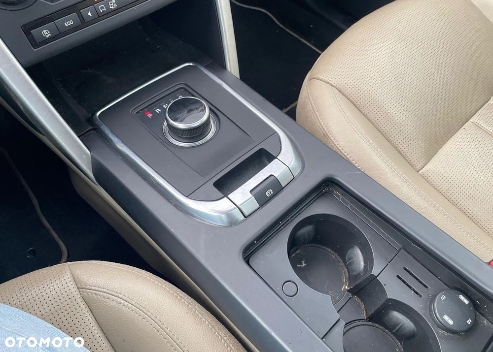 Land Rover Discovery Sport 2.0 Si4 HSE - 13