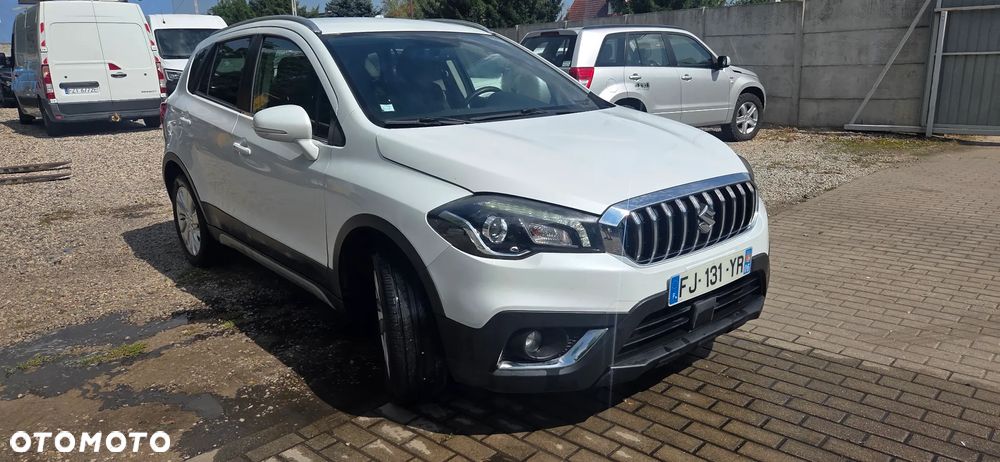 Suzuki S-Cross - 4