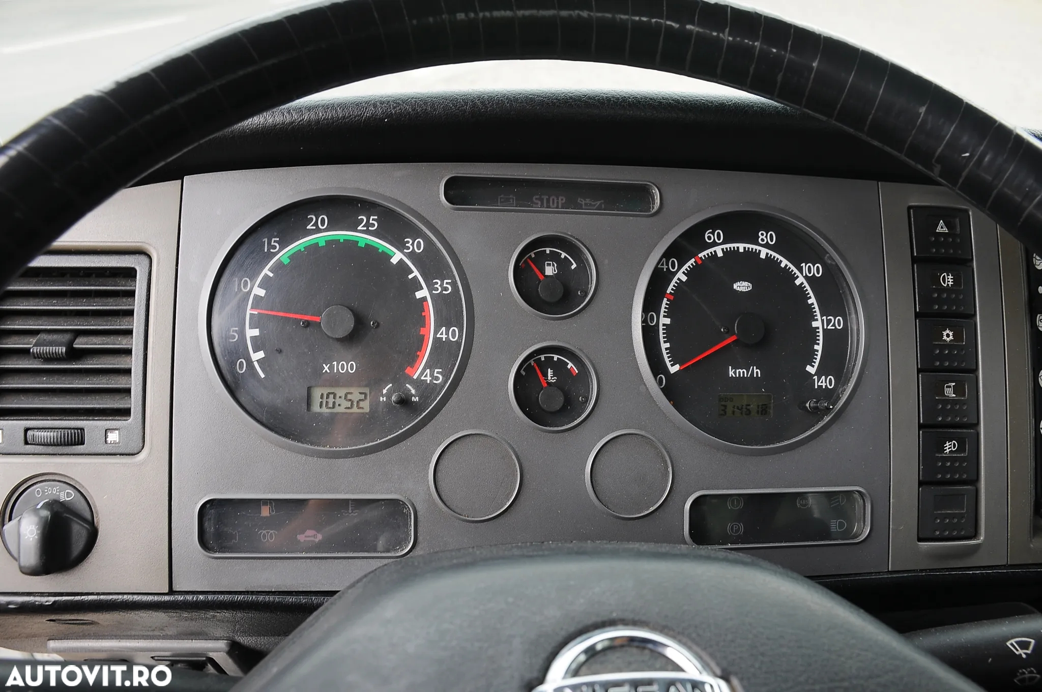 Nissan Atleon - 8