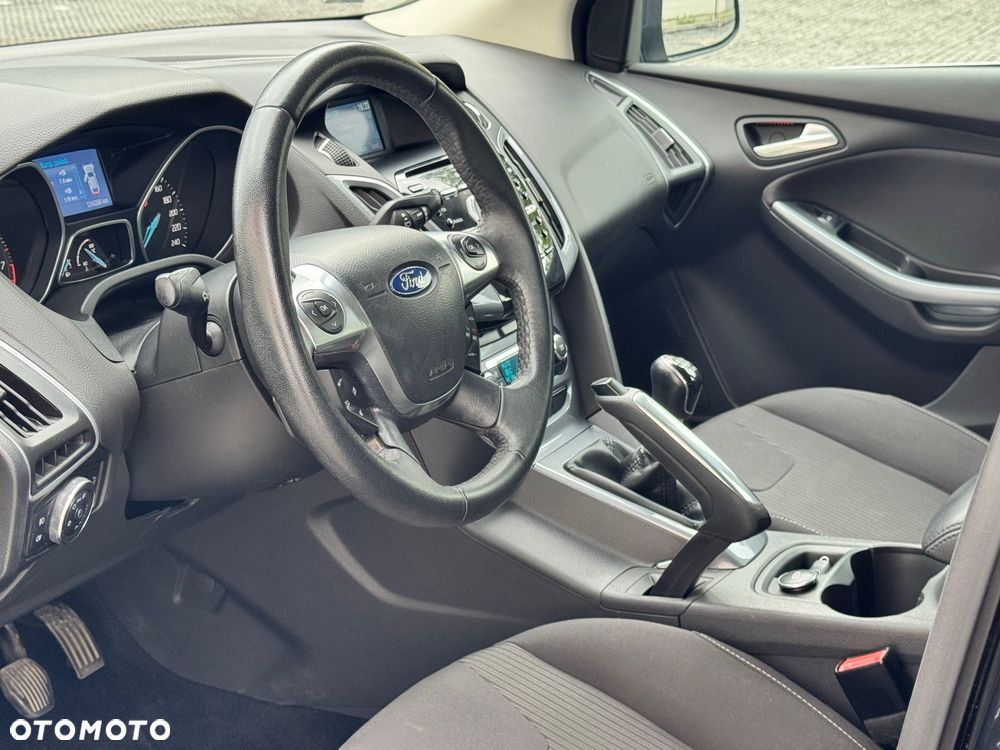 Ford Focus 1.6 EcoBoost Titanium - 17