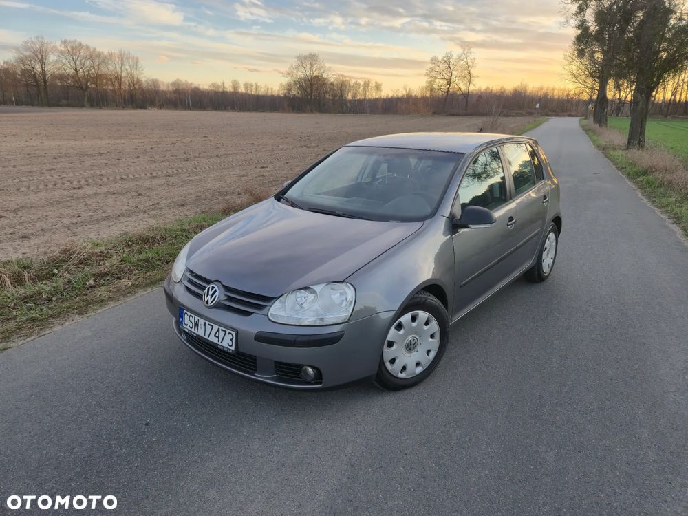 Volkswagen Golf - 32