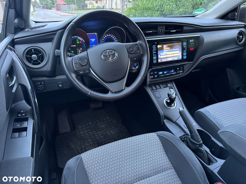 Toyota Auris - 23