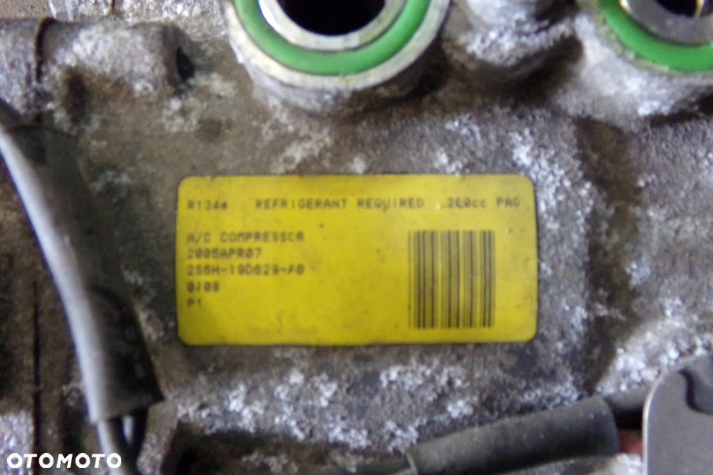 Kompresor sprężarka klimatyzacji 2S6H-19D629-AB Ford Fiesta MK6 lak. 44 - 5