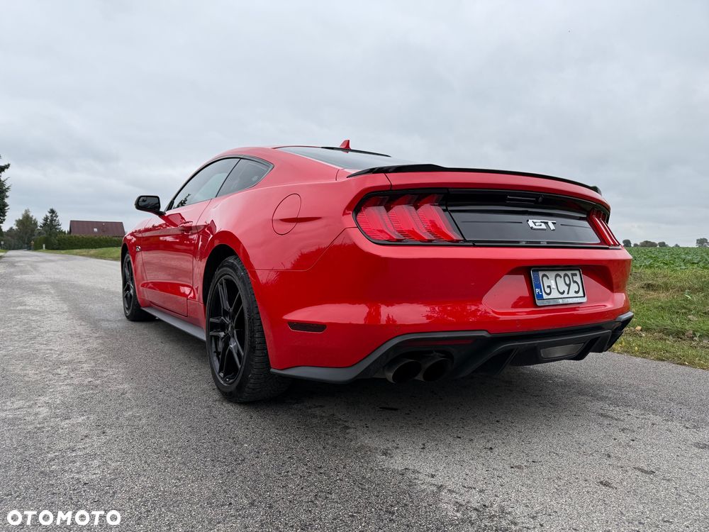Ford Mustang 5.0 V8 GT - 12