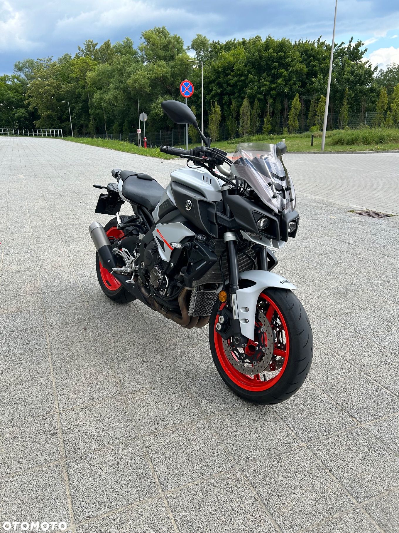 Yamaha MT - 1