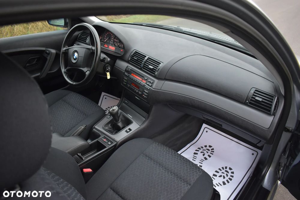 BMW Seria 3 318ti - 25