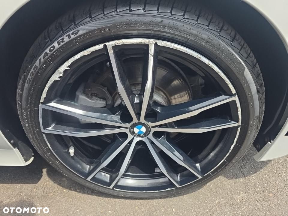 BMW Seria 3 330i xDrive M Sport - 15