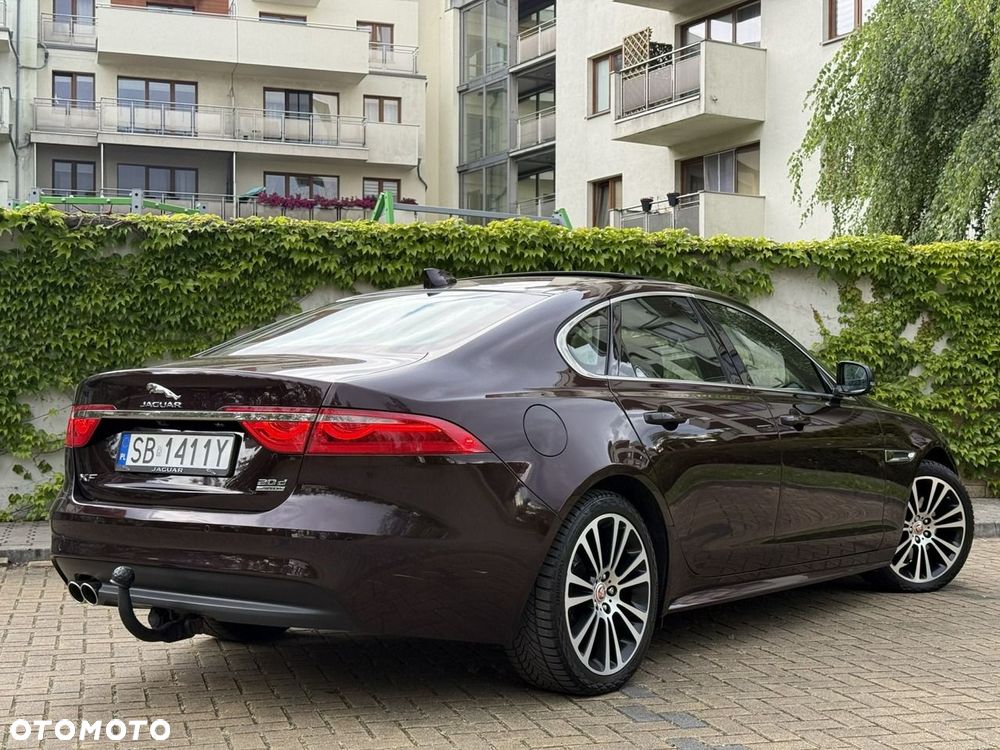 Jaguar XF - 3