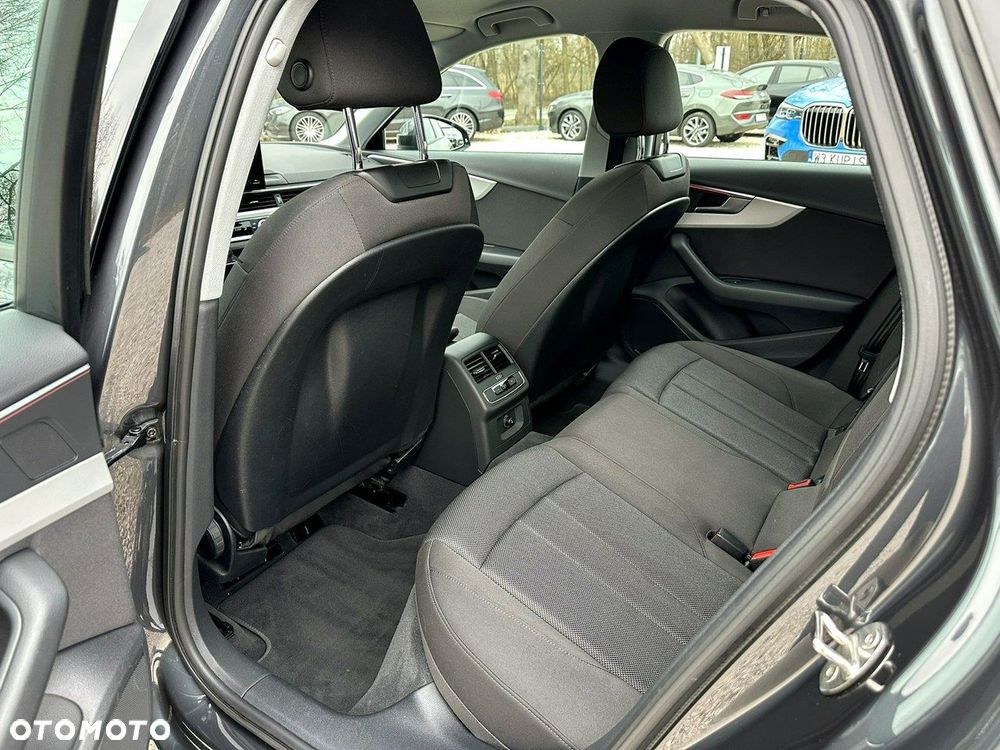 Audi A4 Allroad - 16