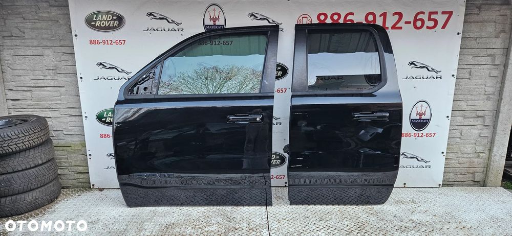 RAM 1500 V 5  2019- Big Horn KRÓTKI QUAD CAB 1,5 Drzwi przód lewy Drzwi przednie lewe Drzwi tył lewy Drzwi tylne lewe KOMPLETNE KOLOR PXJ - 1