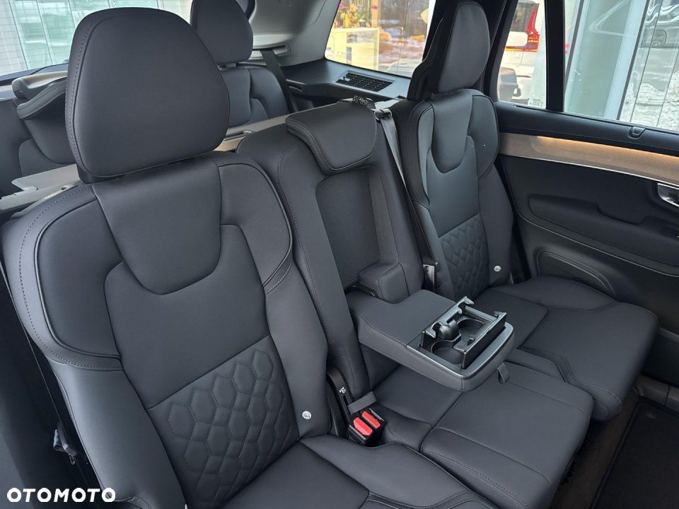 Volvo XC 90 - 12