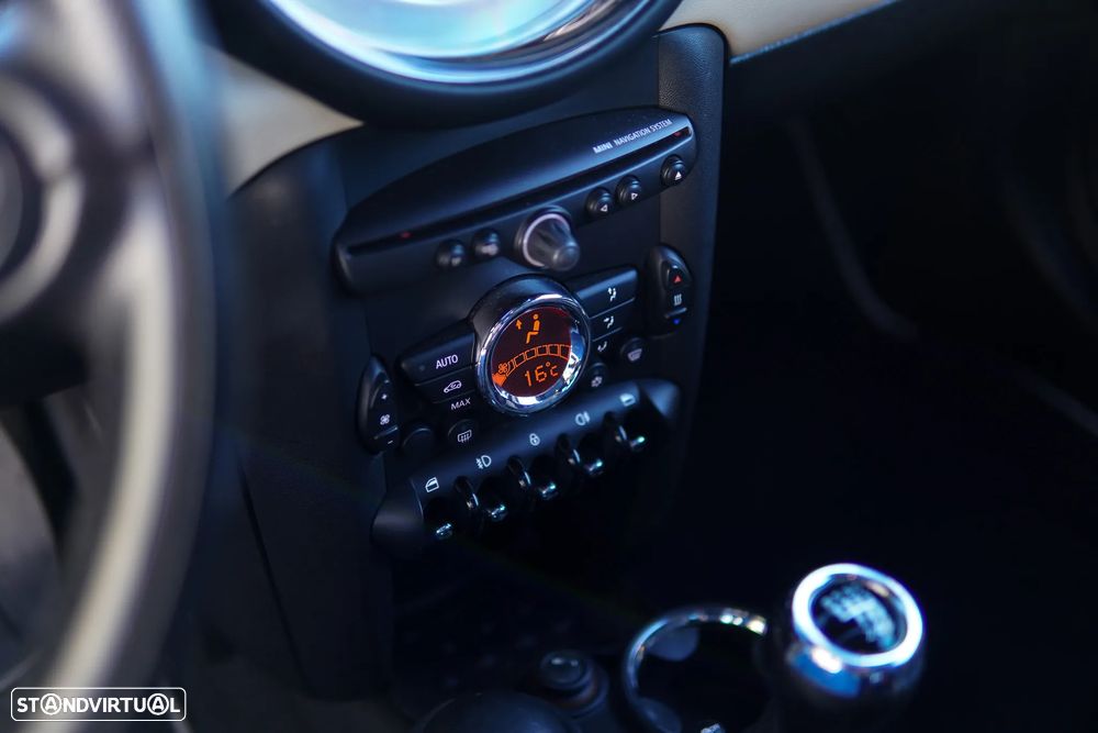 MINI Clubman Cooper D - 27