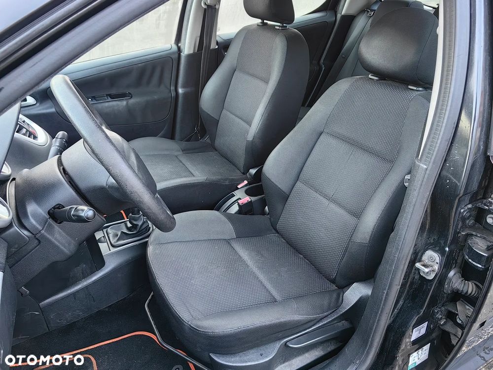 Peugeot 207 1.4 HDi Presence Euro5 - 16