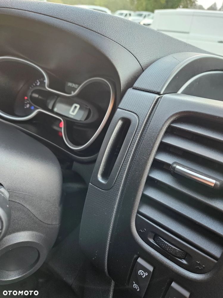 Renault Trafic 2.0dCi 145KM - 29