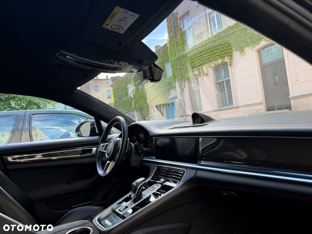 Porsche Panamera - 3