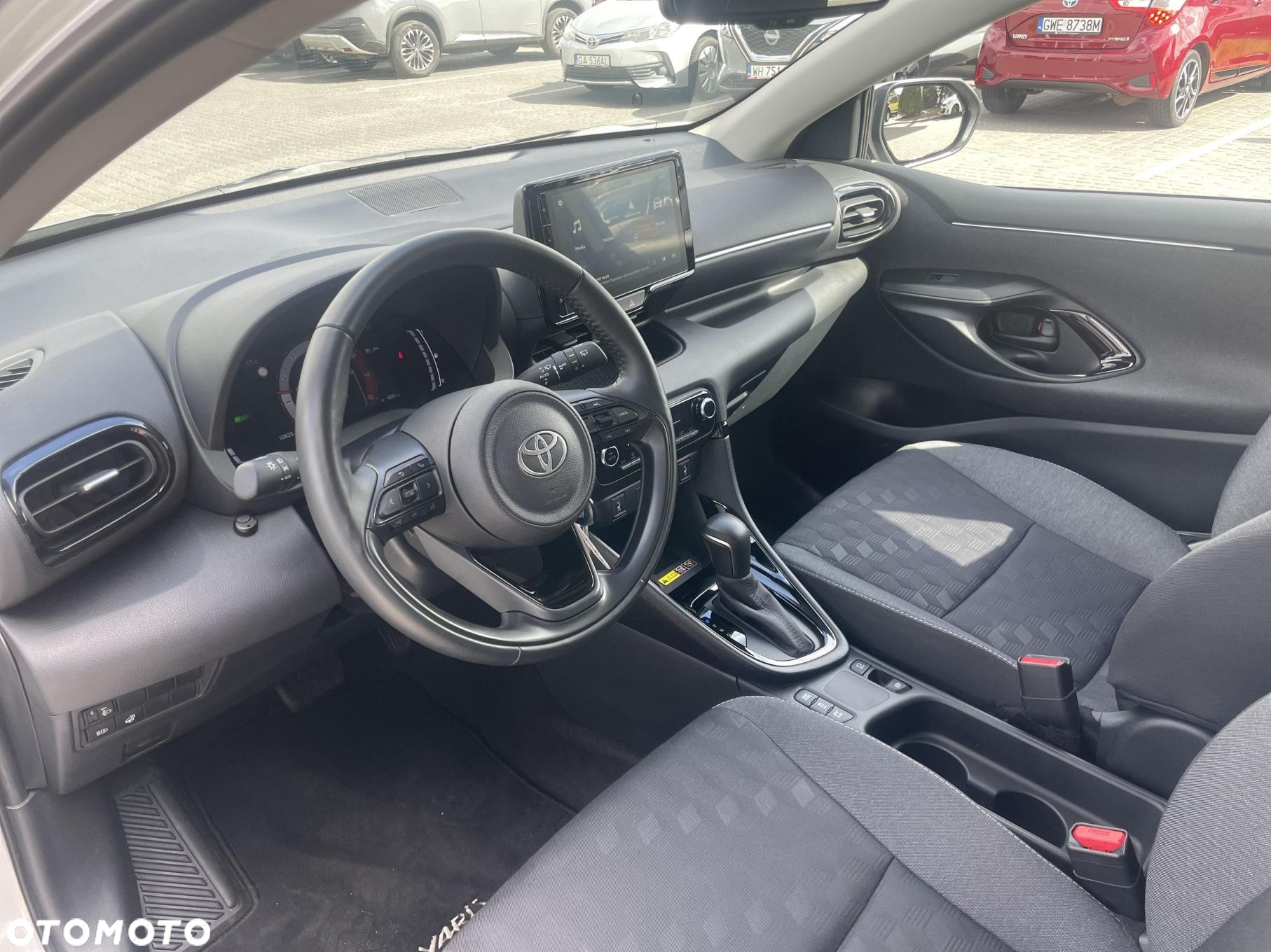 Toyota Yaris - 10