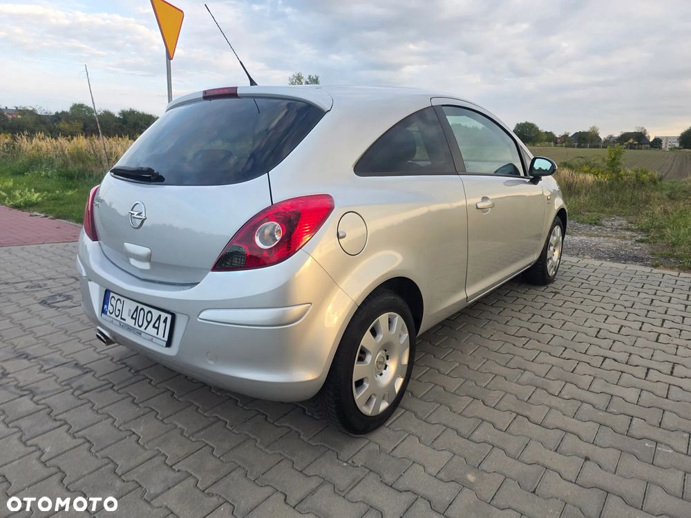 Opel Corsa - 4