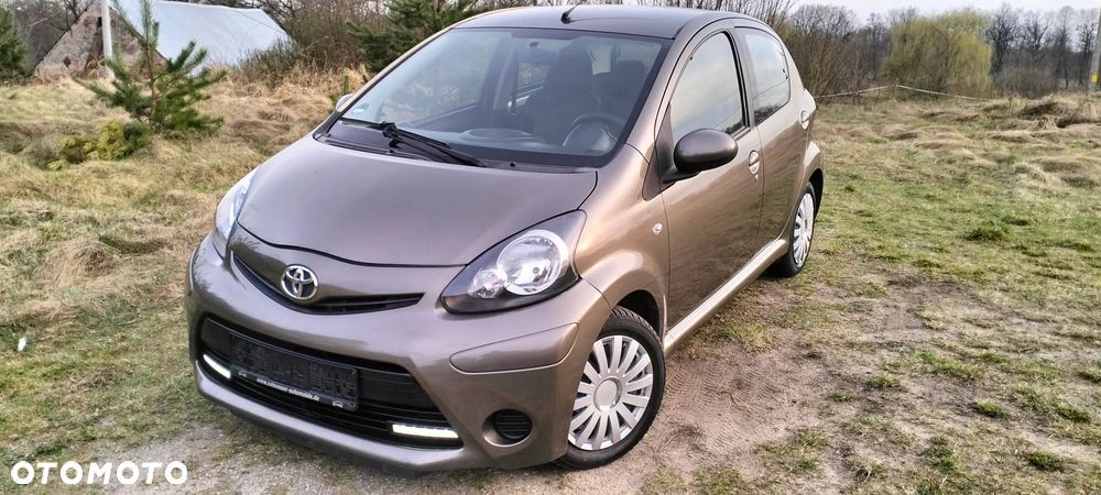 Toyota Aygo x-pose - 2