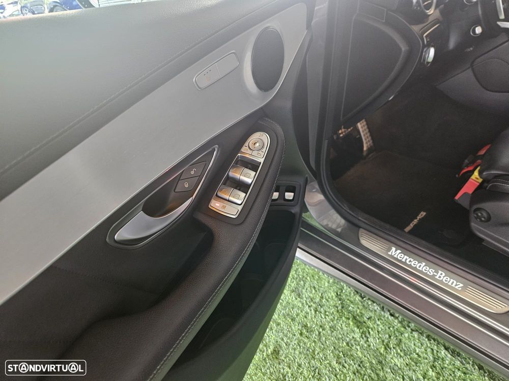 Mercedes-Benz GLC 300 e 4Matic 9G-TRONIC AMG Line - 14