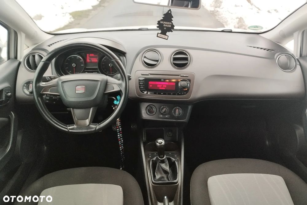 Seat Ibiza 1.4 16V Reference - 8