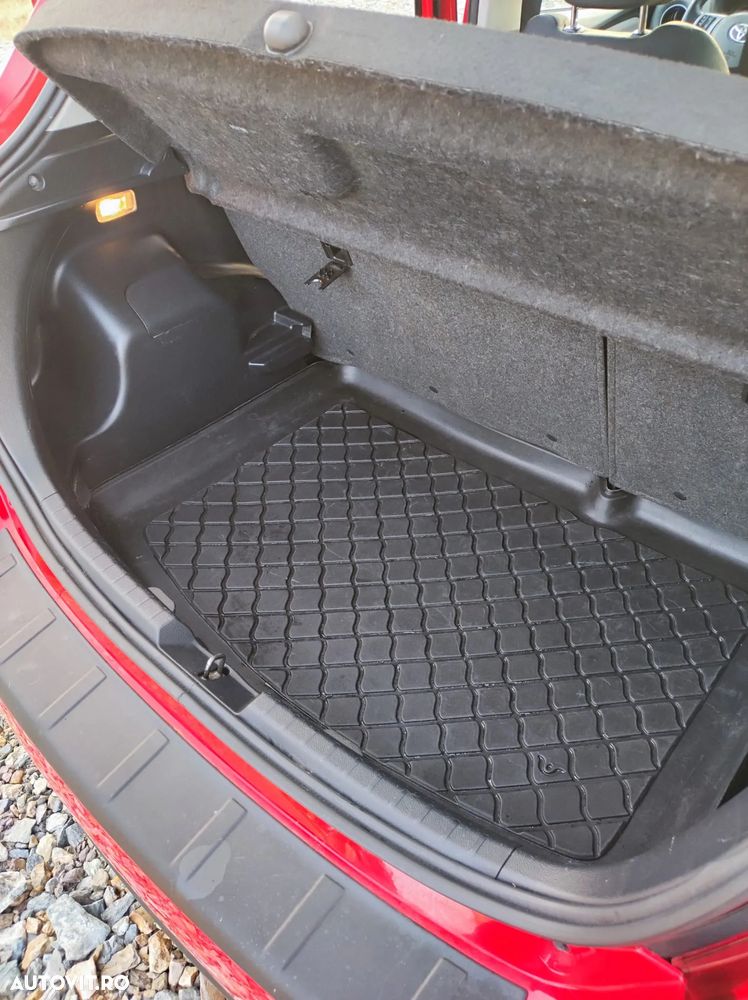 Toyota Yaris 1.3 VVT-i Luna - 14