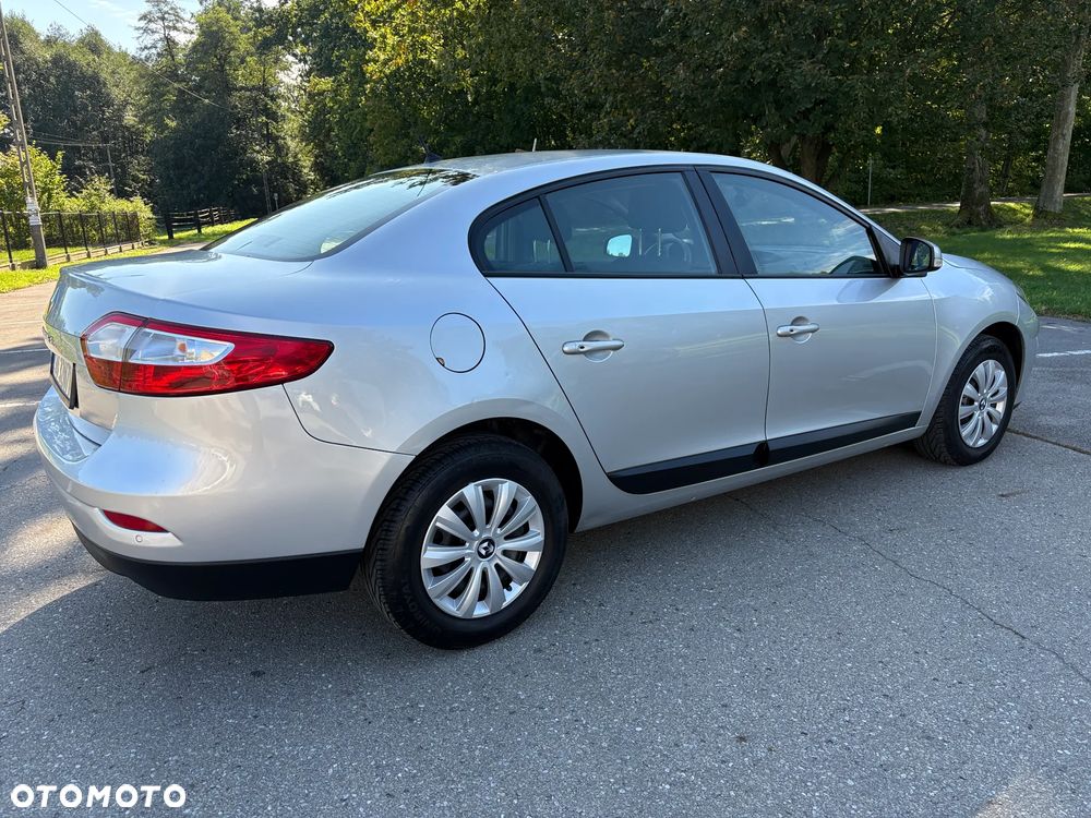 Renault Fluence 1.6 16V Zen - 4