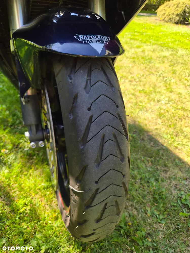 Honda CBR - 7