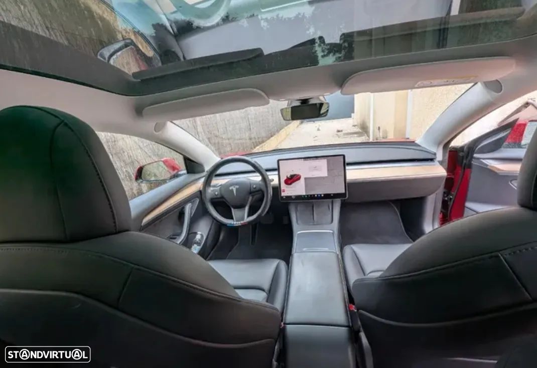 Tesla Model 3 RWD - 1