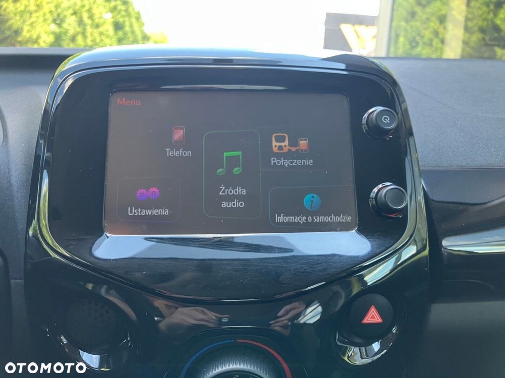 Toyota Aygo x-play touch - 20