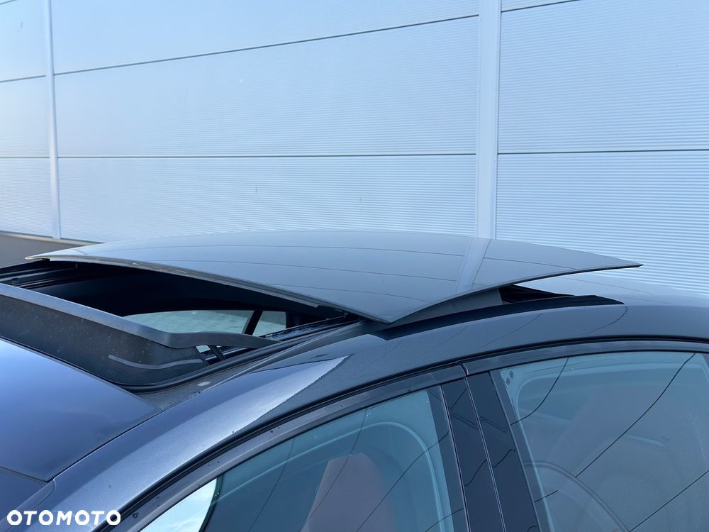 Porsche Panamera 4 E-Hybrid Platinum Edition - 24