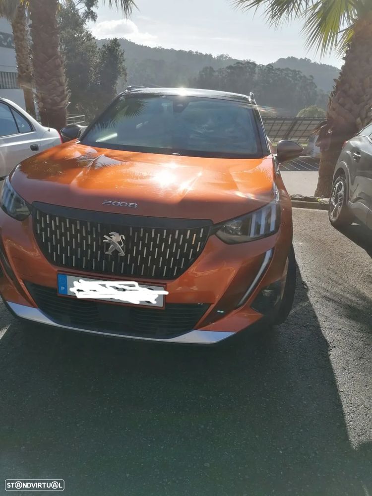 Peugeot 2008 1.5 BlueHDi GT EAT8 - 4