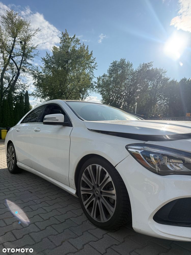 Mercedes-Benz CLA 250 7G-DCT - 9