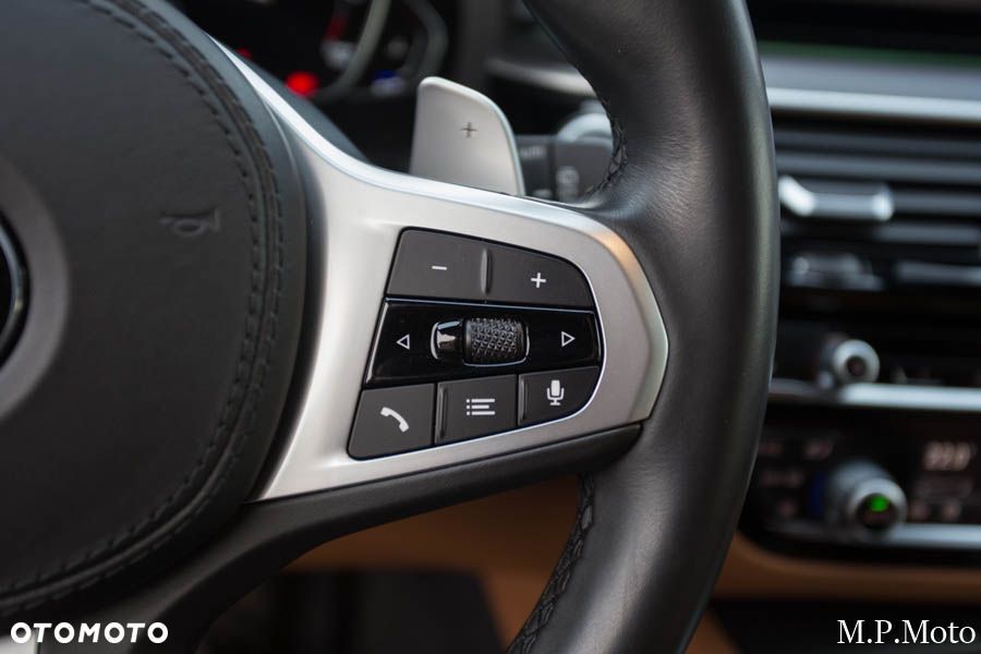 BMW Seria 5 520d M Sport Edition - 25