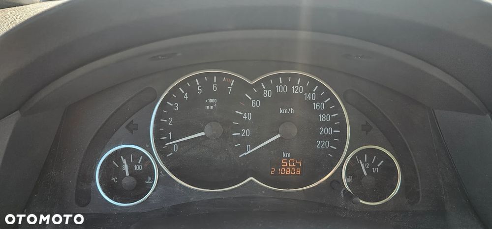 Opel Meriva - 9