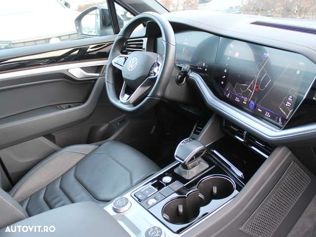 Volkswagen Touareg - 9