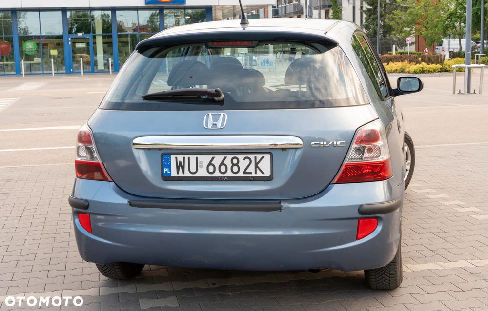 Honda Civic 1.4i LS - 10