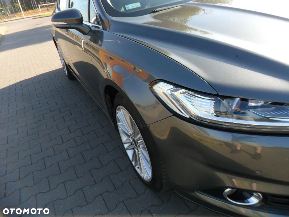 Ford Mondeo 2.0 EcoBoost Titanium - 11