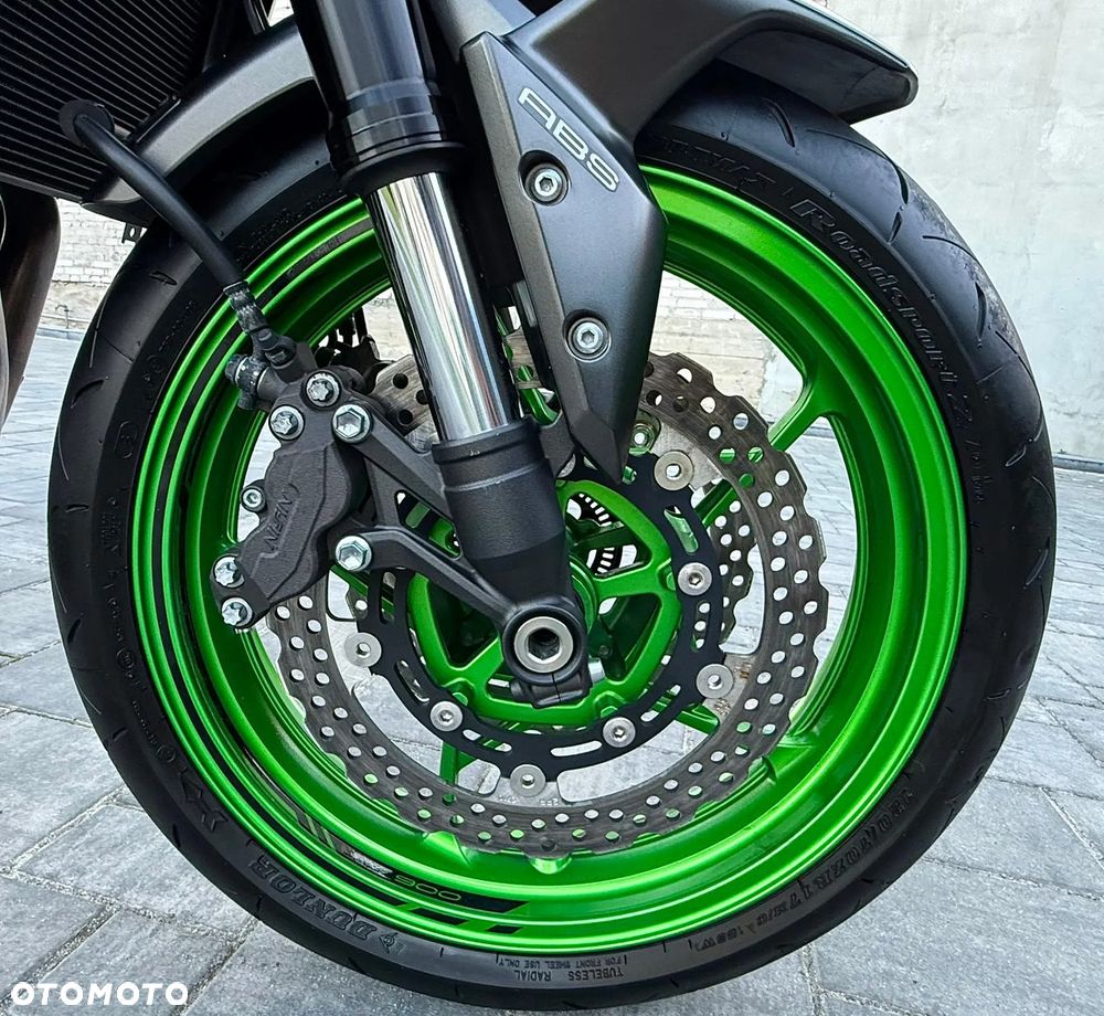 Kawasaki Z 900 - 26